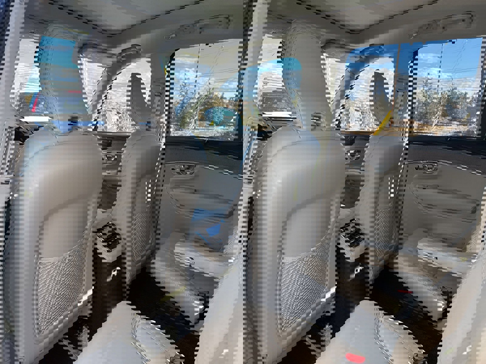 New 2026 Volvo XC90 T8 Ultra w/ Protection Package Premier image 10