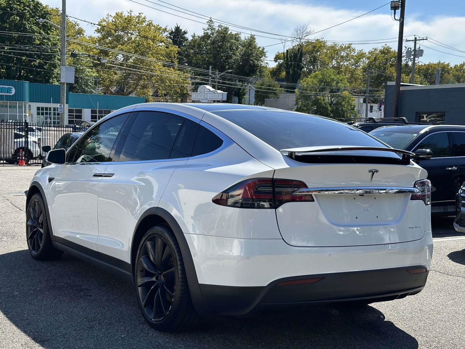 Used 2020 Tesla Model X Long Range AWD/4WD image 5