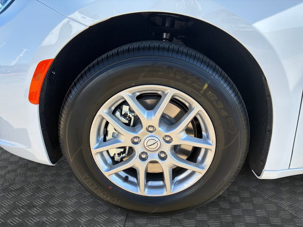 New 2026 Chrysler Pacifica Select FWD image 23