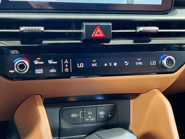 New 2026 Kia Sportage X-Line w/ X-Line Technology Package AWD/4WD image 16