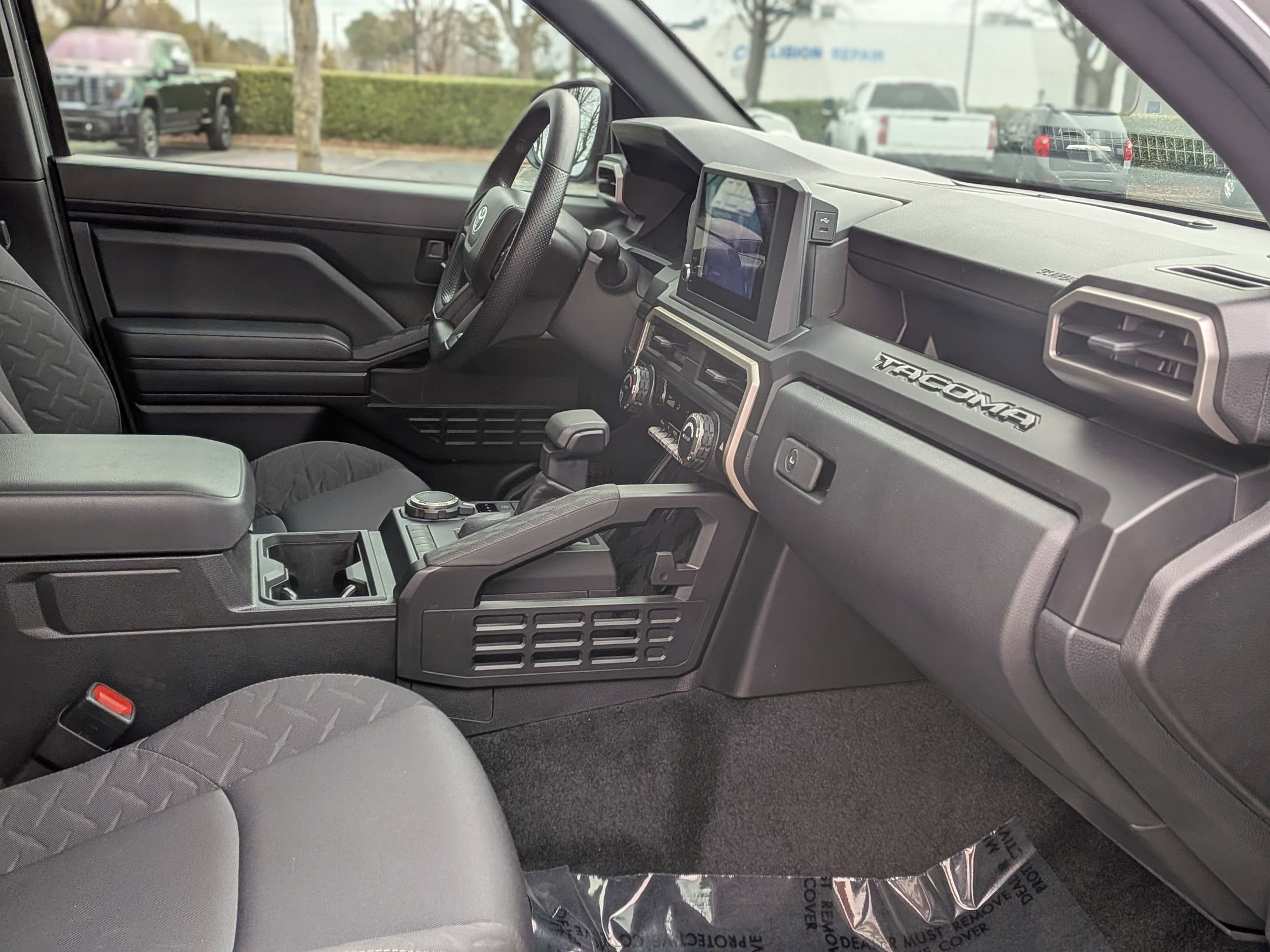 Used 2025 Toyota Tacoma SR image 22