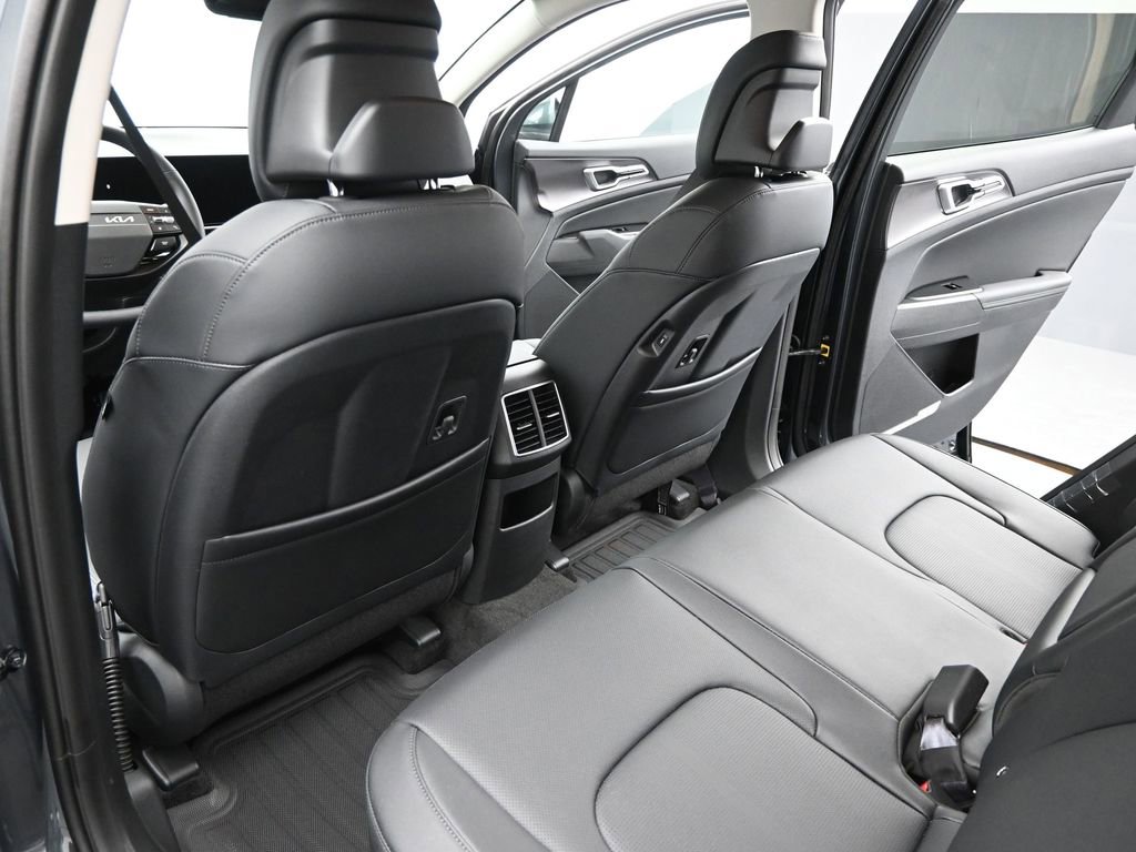New 2026 Kia Sportage EX image 16