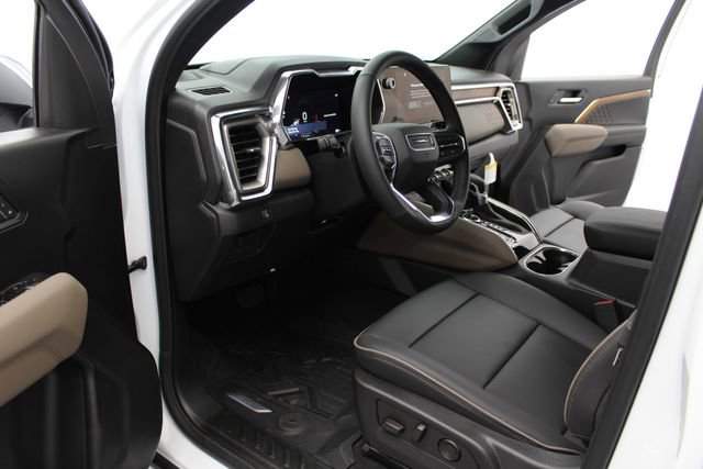 New 2026 GMC Canyon Denali AWD/4WD image 14