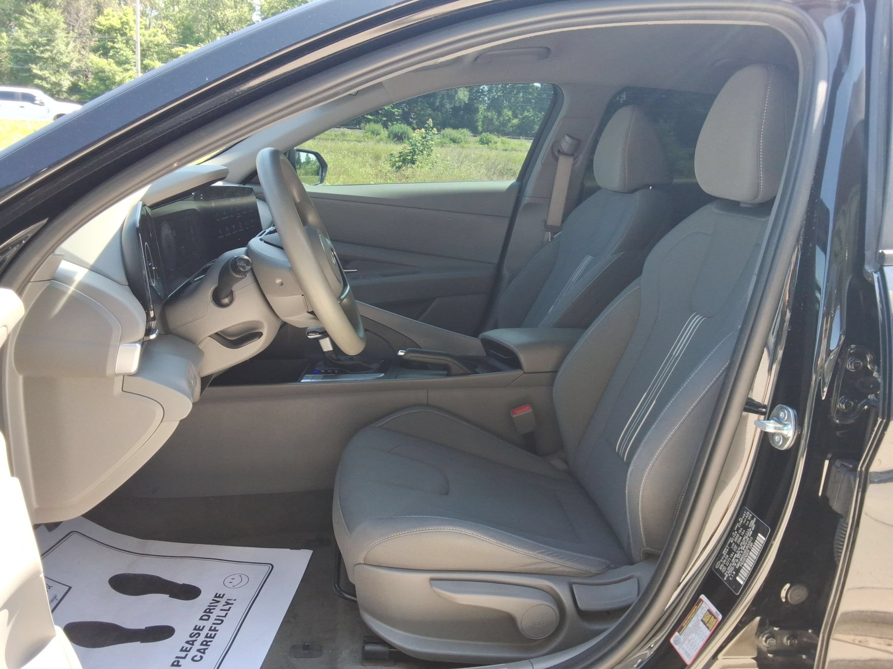 Used 2024 Hyundai Elantra SEL FWD image 24