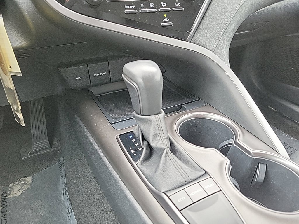 Used 2023 Toyota Camry SE FWD image 24