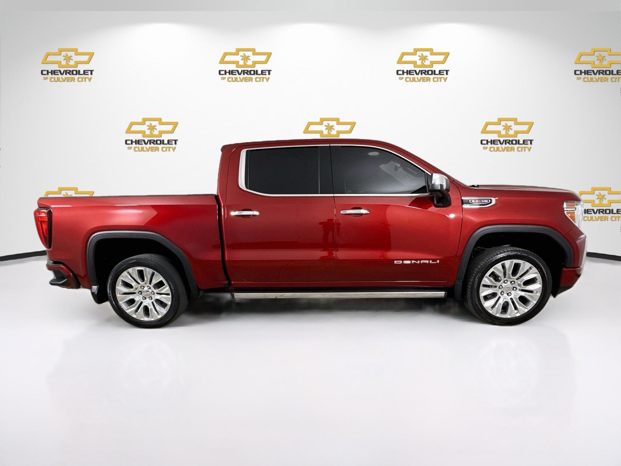 Used 2020 GMC Sierra 1500 Denali w/ Denali Ultimate Package AWD/4WD image 9