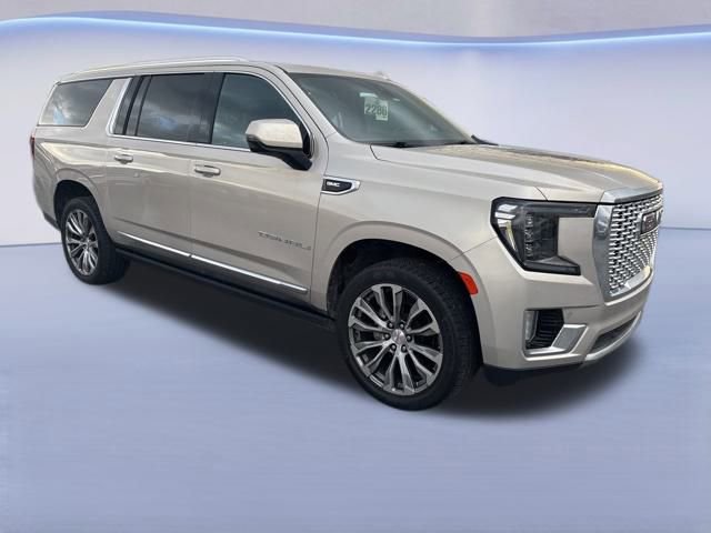 Used 2021 GMC Yukon XL Denali w/ Denali Premium Package image 5