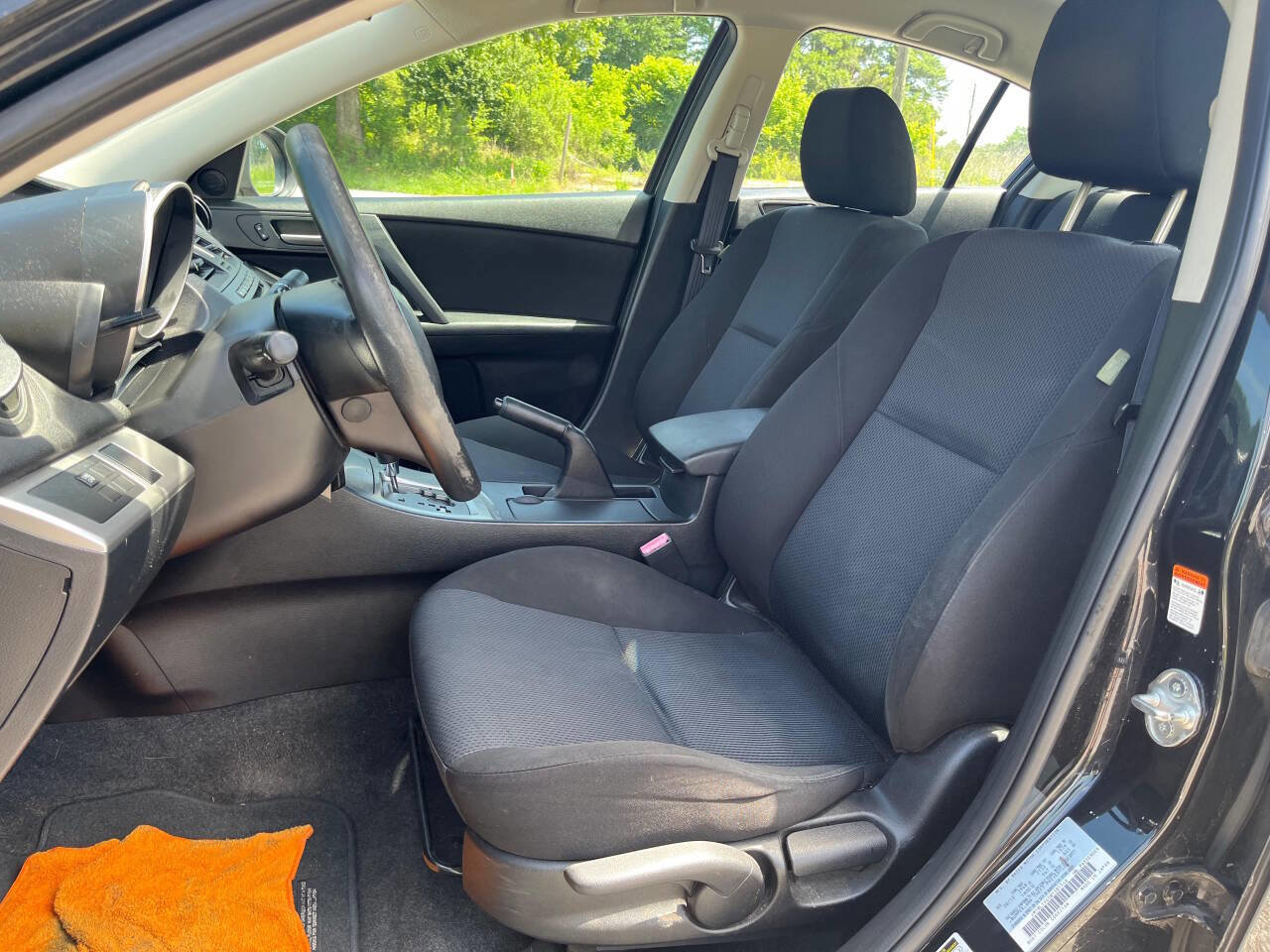 Used 2011 MAZDA MAZDA3 i Touring FWD image 17