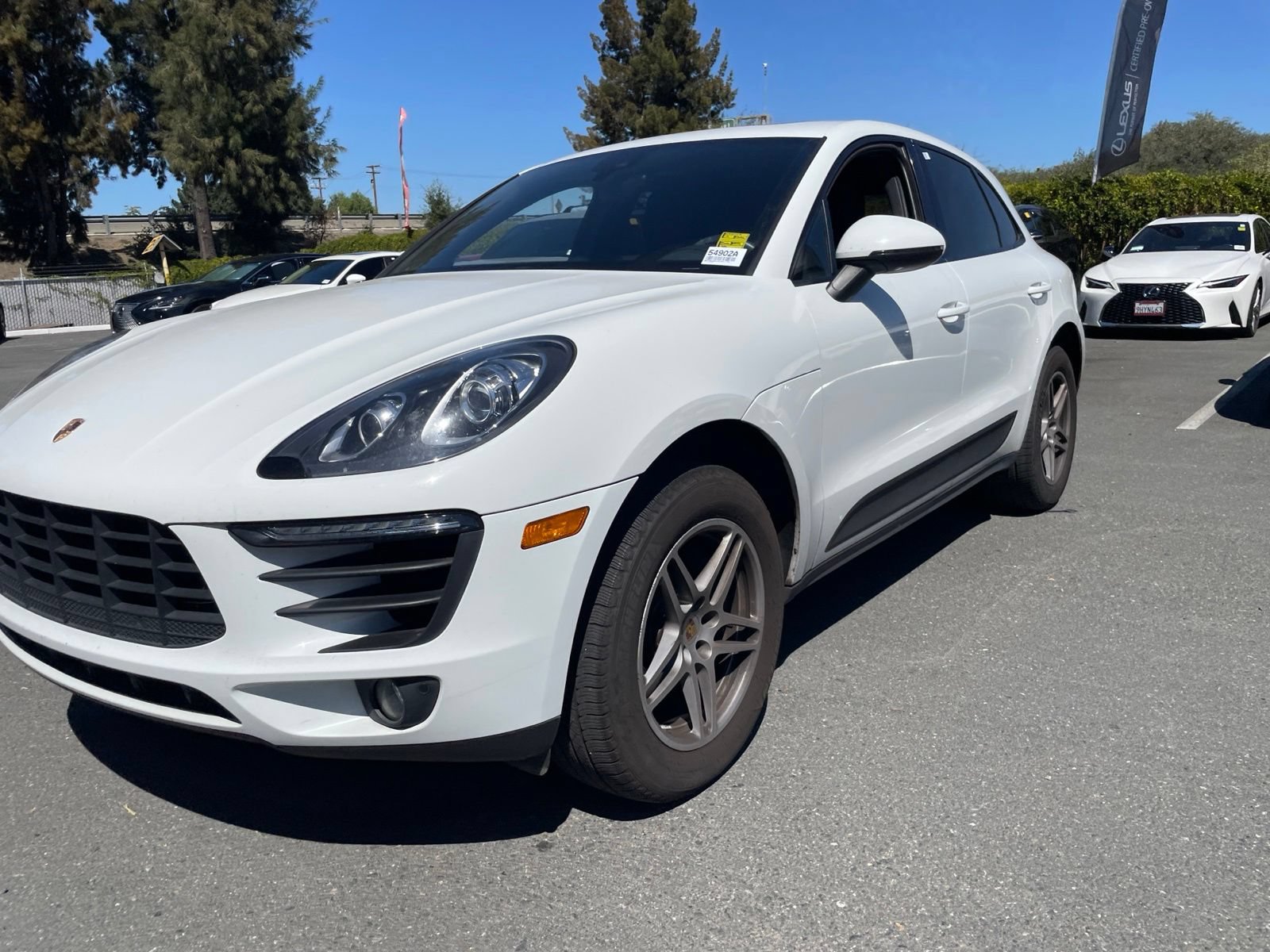 Used 2017 Porsche Macan AWD/4WD image 2