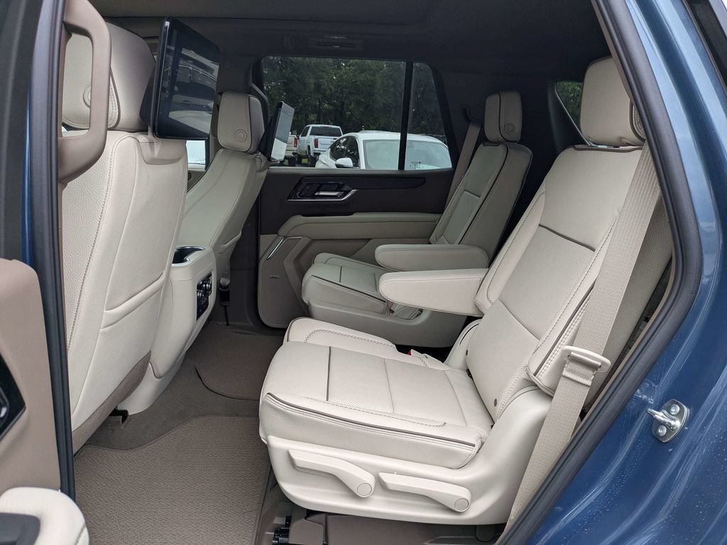New 2026 GMC Yukon Denali w/ Denali Reserve Package AWD/4WD image 15