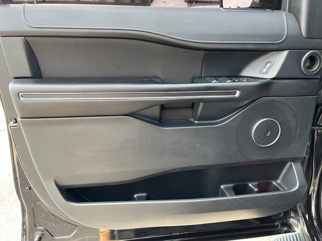 Used 2020 Ford Expedition XL AWD/4WD image 13