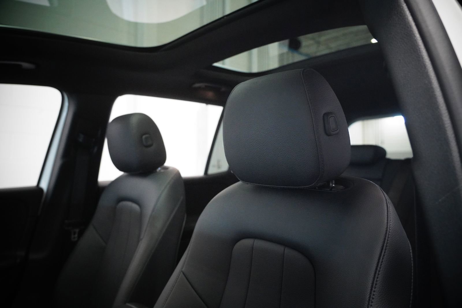 Used 2023 Mercedes-Benz GLB 250 4MATIC image 13