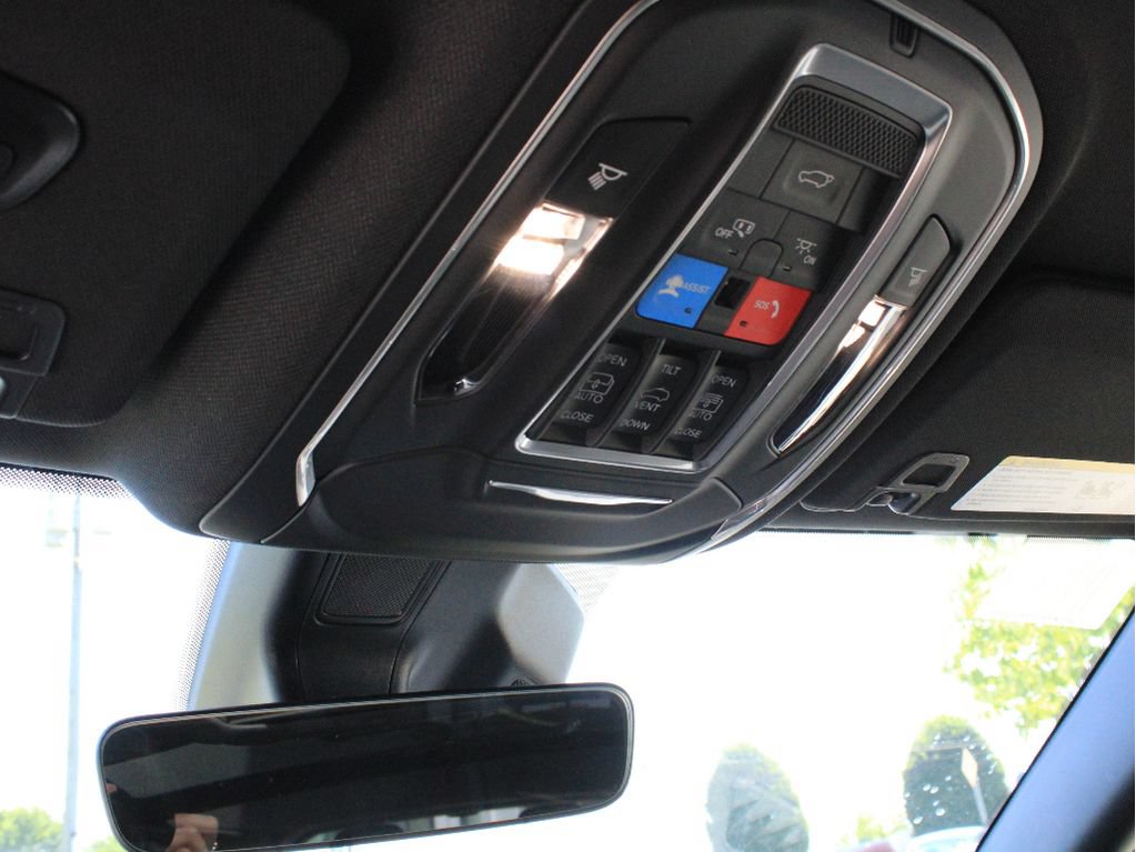 New 2026 Jeep Grand Cherokee L Limited w/ Limited Altitude Package AWD/4WD image 20