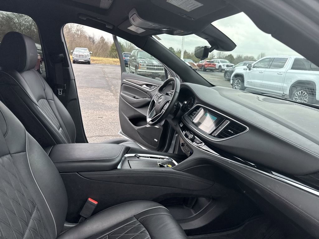 Certified 2023 Buick Enclave Avenir w/ Avenir Technology Package image 35