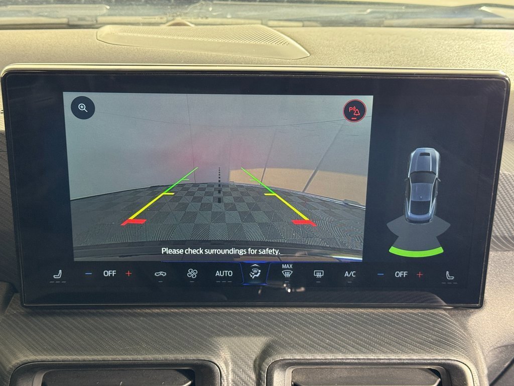 Used 2024 Ford Mustang Convertible image 31