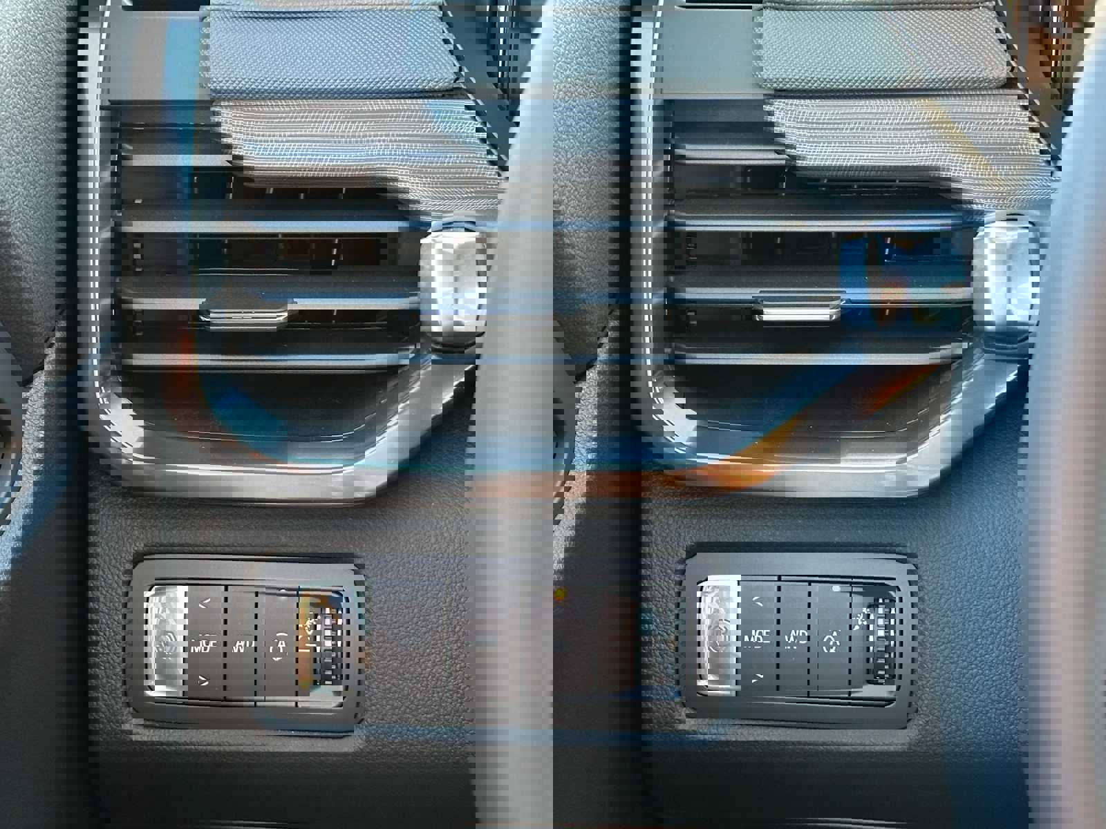 New 2026 GMC Acadia AT4 w/ LPO, Floor Liner Package image 34