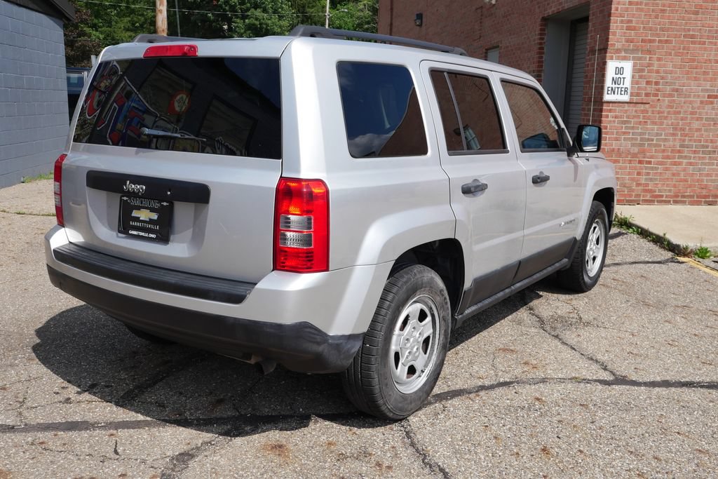 Used 2011 Jeep Patriot Sport FWD image 3