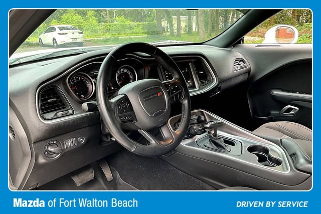Used 2019 Dodge Challenger SXT RWD image 13