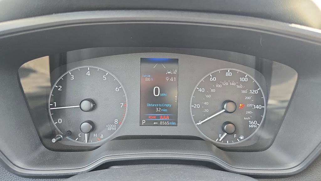 Used 2024 Toyota Corolla LE FWD image 18