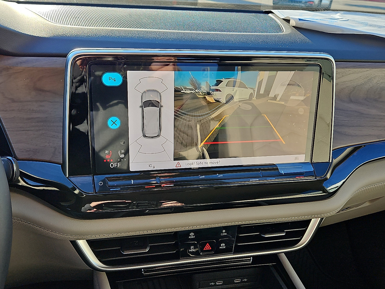 New 2026 Volkswagen Atlas SE image 17