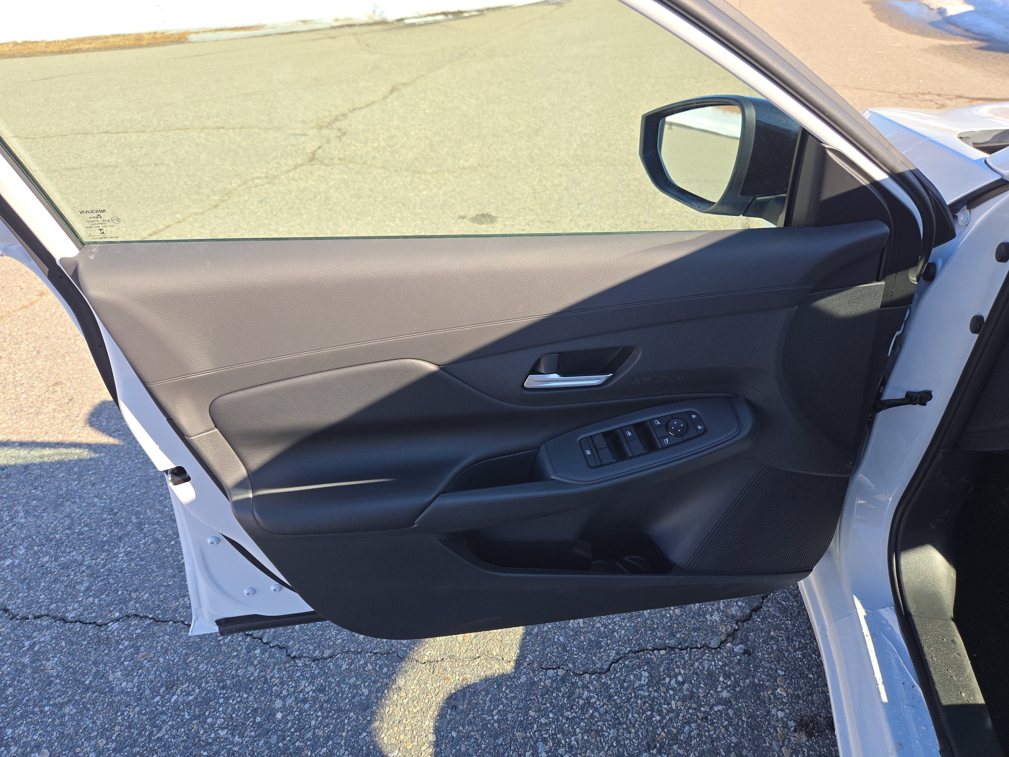 New 2026 Nissan Sentra SV w/ SV Convenience Package FWD image 17