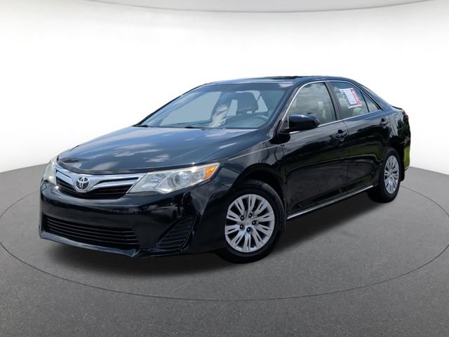 Used 2012 Toyota Camry LE FWD image 1