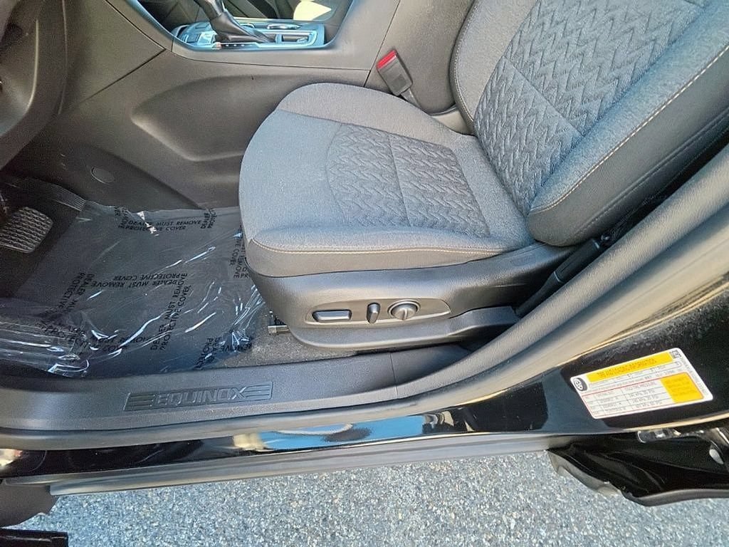 Used 2024 Chevrolet Equinox LT AWD/4WD image 22