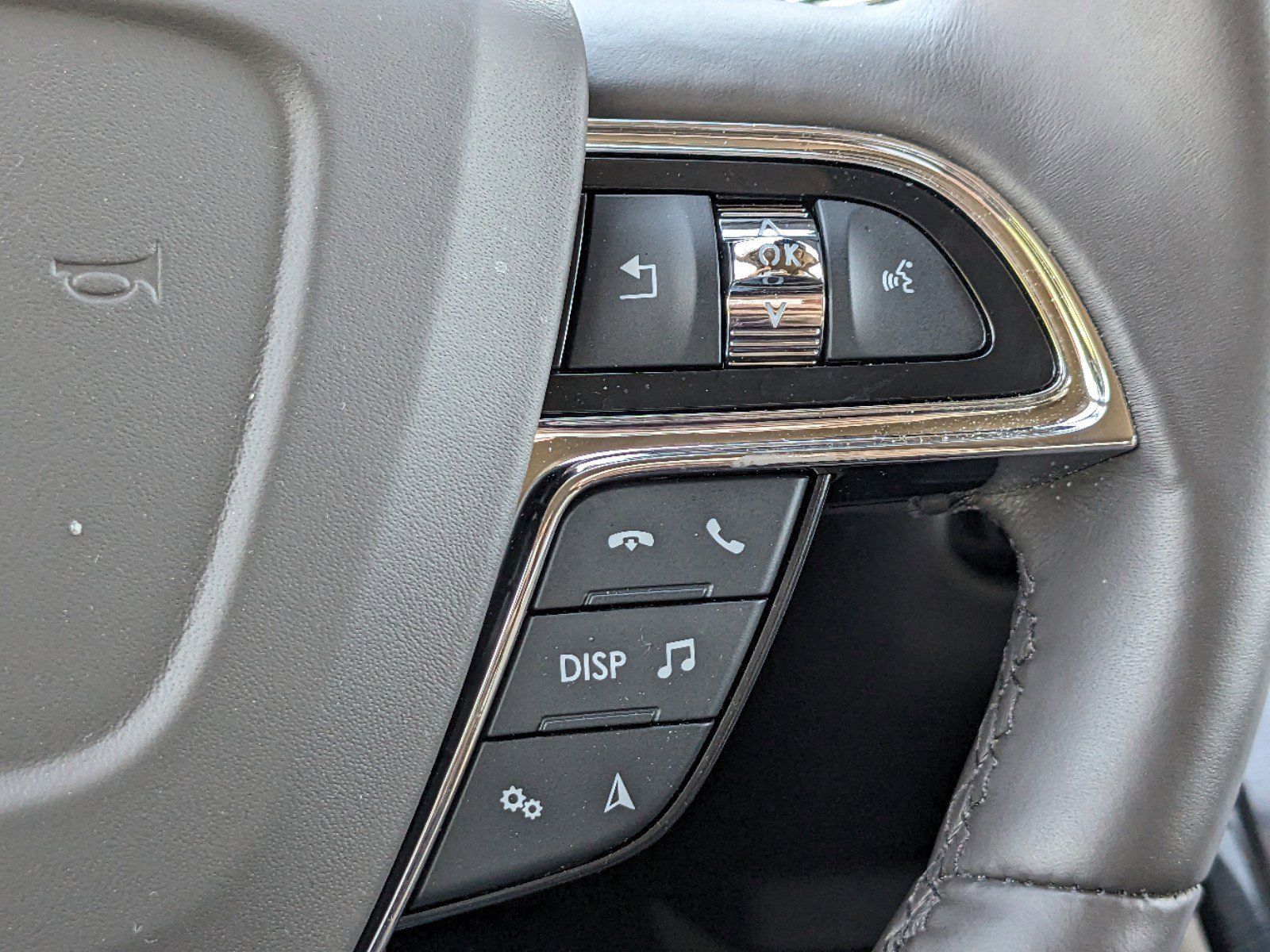 Certified 2023 Lincoln Nautilus Reserve w/ Equipment Group 201A image 30