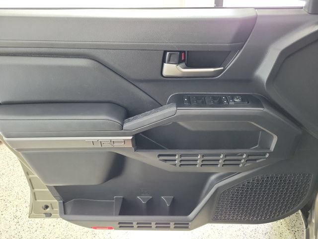 Used 2025 Toyota Tacoma TRD Off-Road AWD/4WD image 21