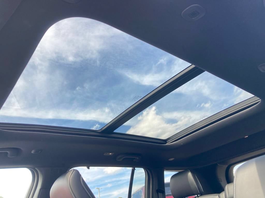 New 2024 Jeep Grand Cherokee Limited 4xe w/ Luxury Tech Group II AWD/4WD image 21