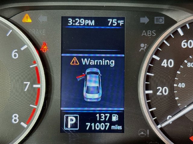 Used 2024 Nissan Sentra S FWD image 13