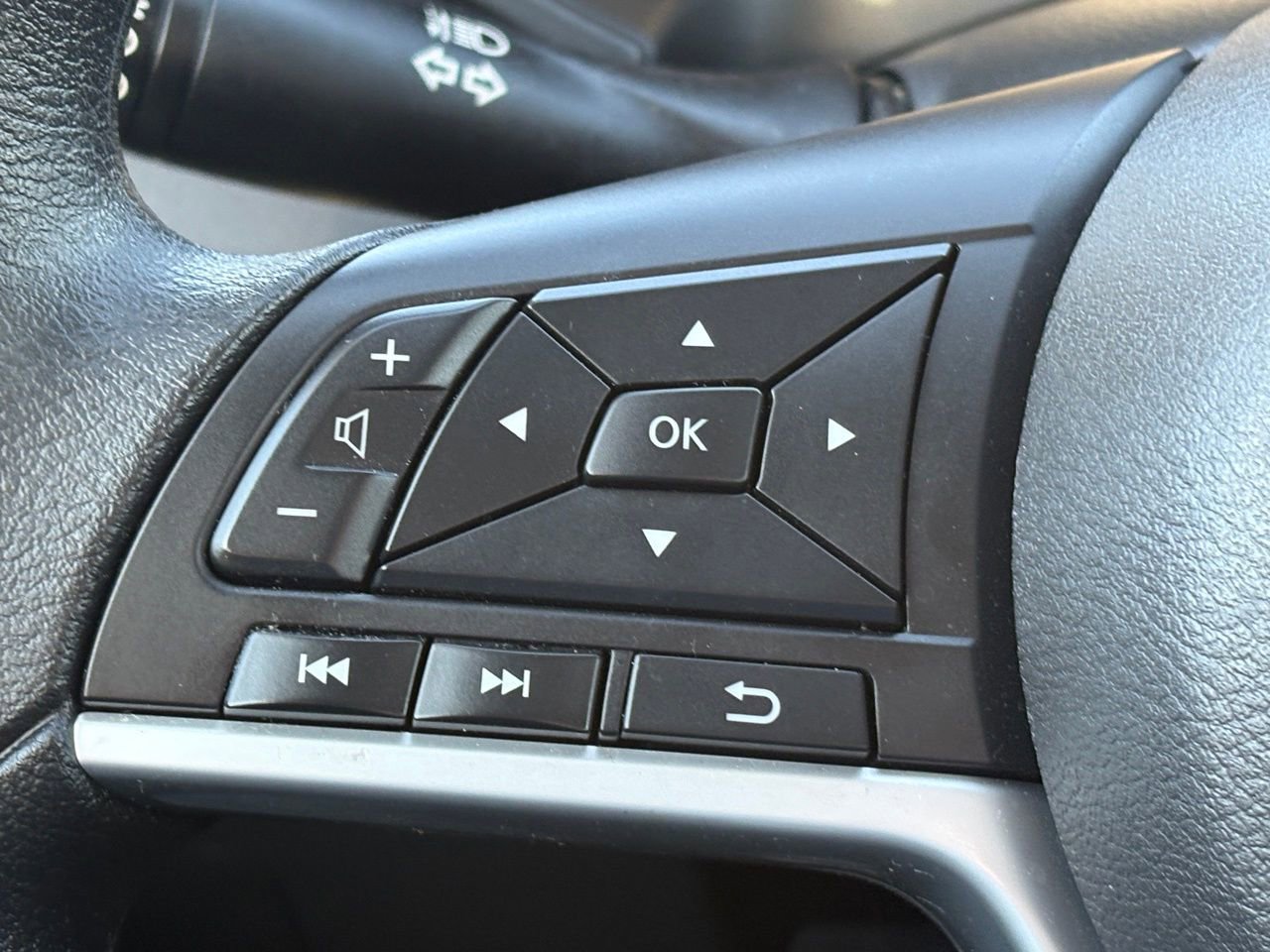 Certified 2025 Nissan Altima 2.5 SV image 18