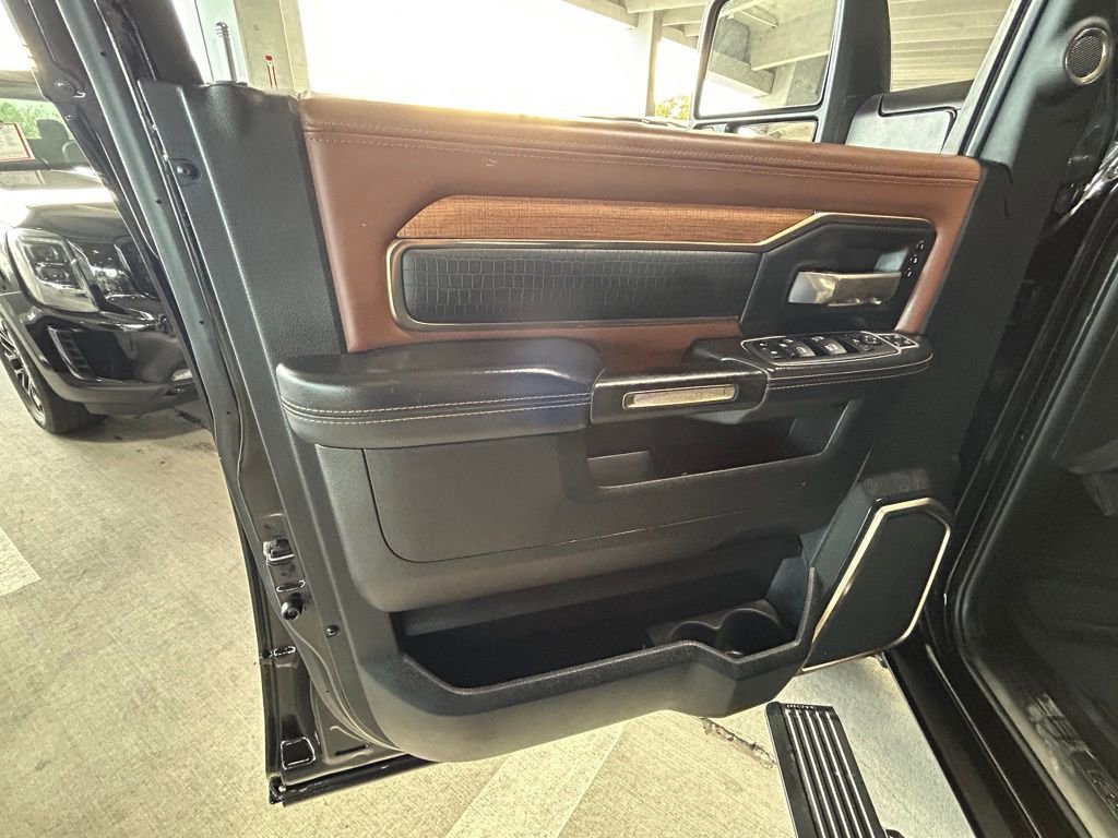 Used 2024 RAM 2500 Limited image 62