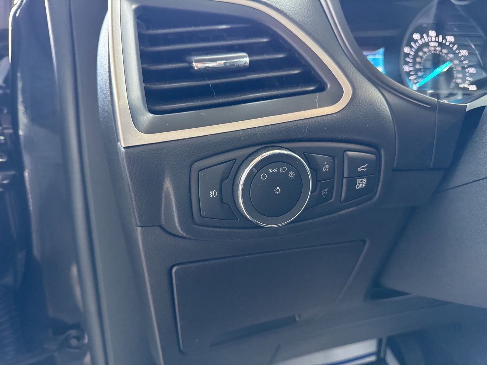 Certified 2023 Ford Edge SEL w/ Convenience Package image 28