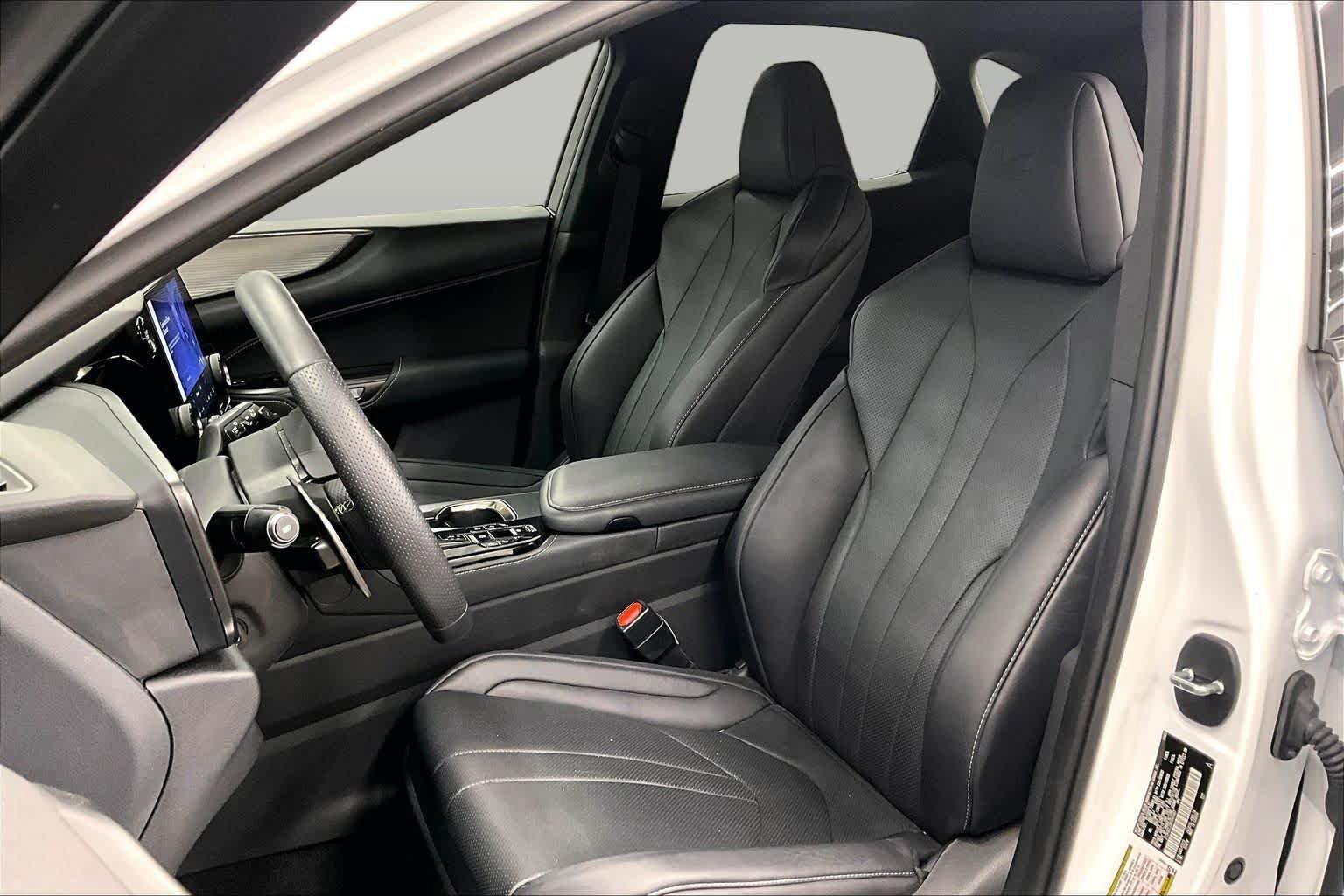 Used 2024 Lexus NX 350 F Sport AWD/4WD image 8
