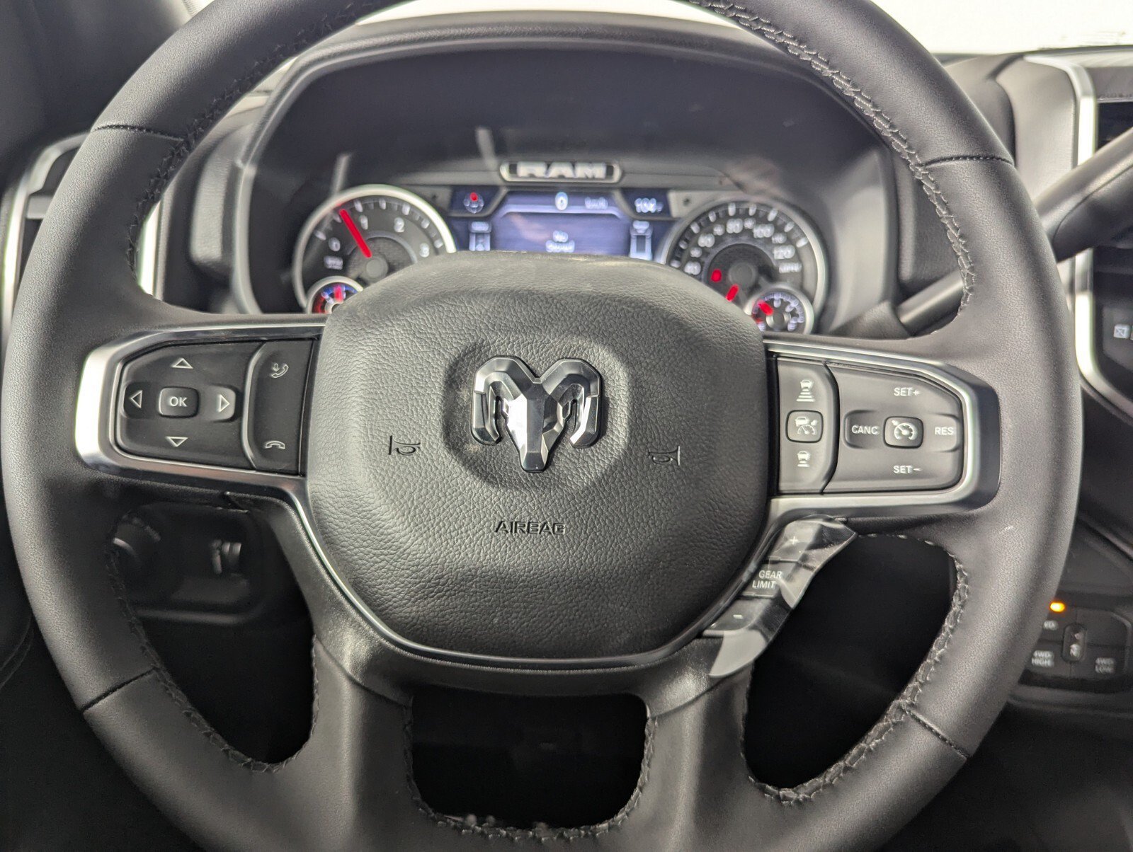 New 2026 RAM 2500 Big Horn AWD/4WD image 16