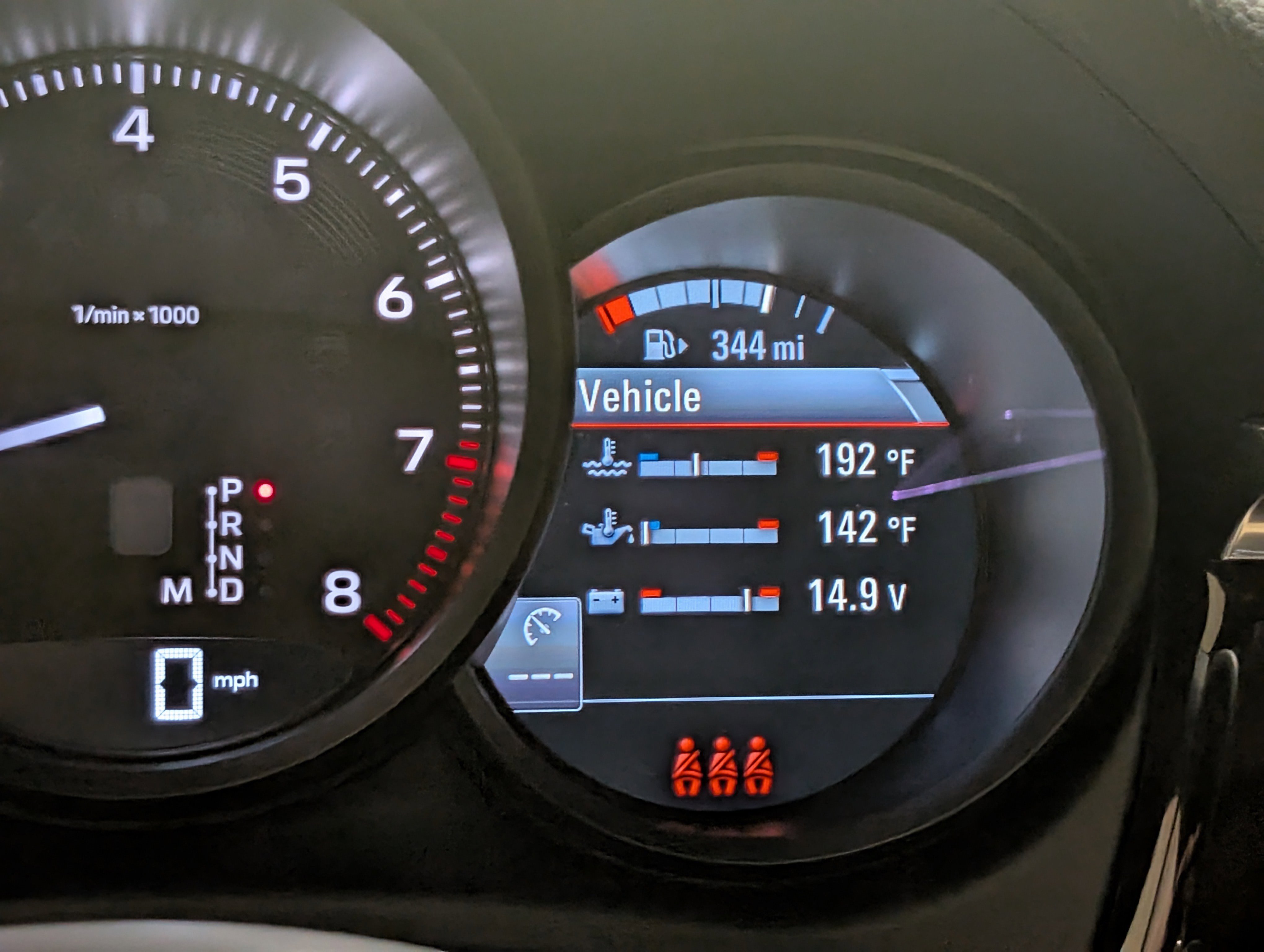 Certified 2025 Porsche Macan image 33