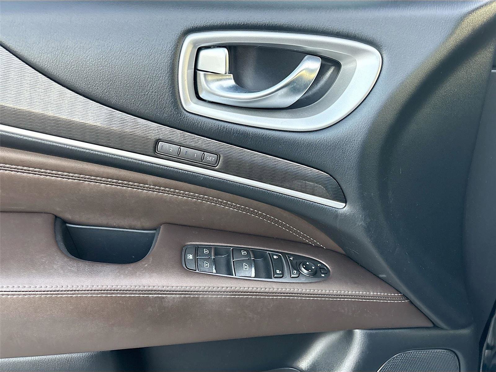 Used 2020 INFINITI QX60 Luxe w/ Essential Package image 19