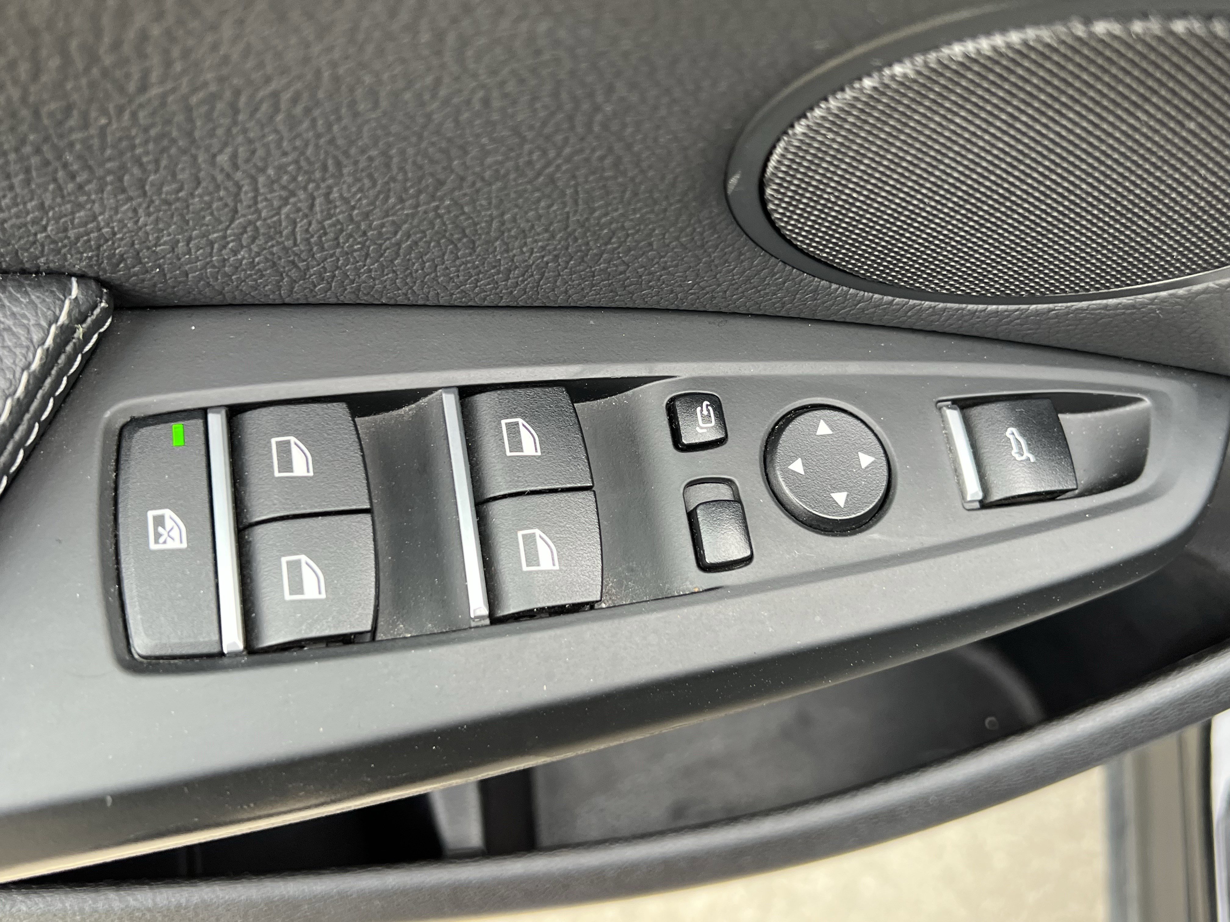 Used 2017 BMW X3 xDrive28i image 15