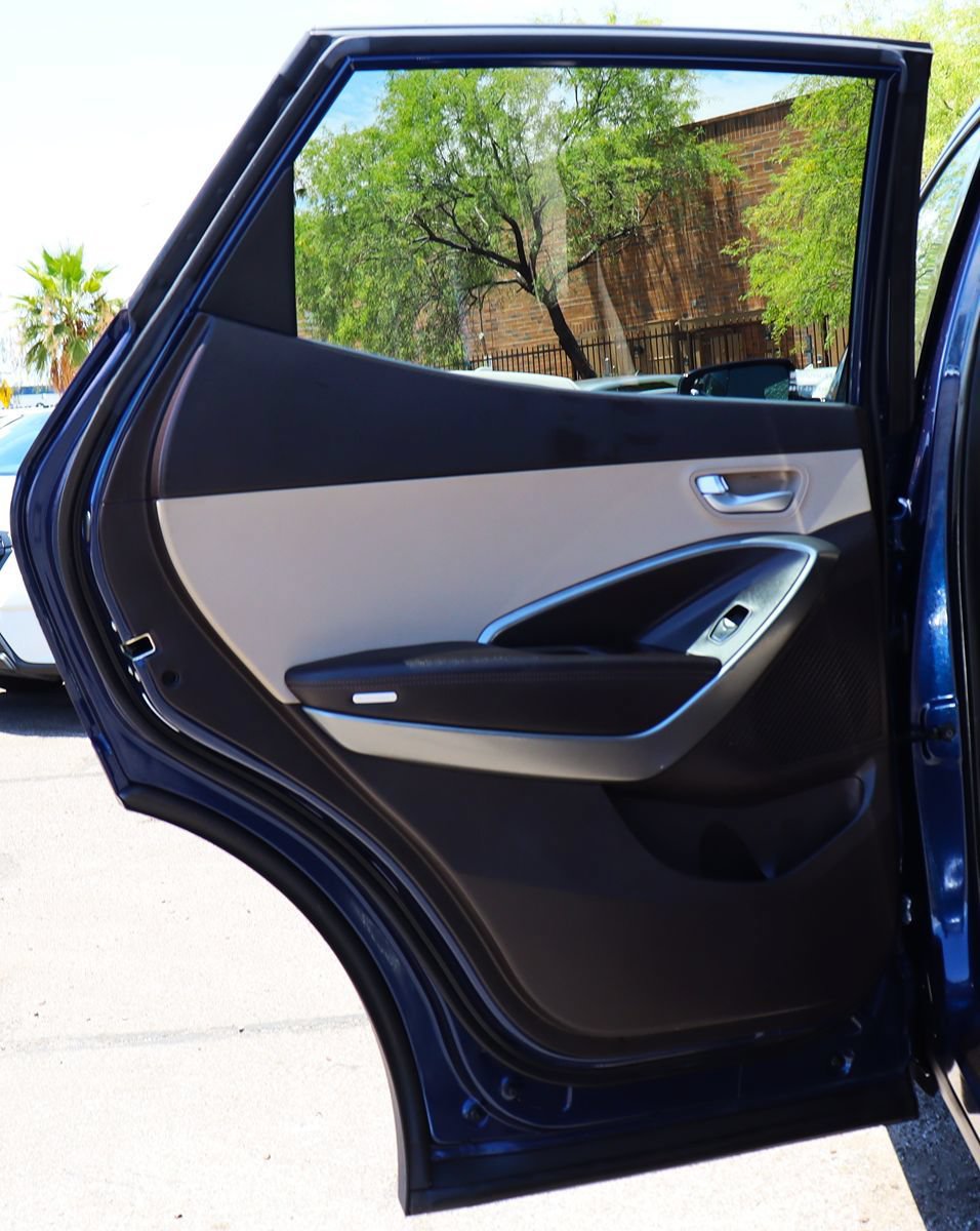 Used 2018 Hyundai Santa Fe Sport FWD image 32