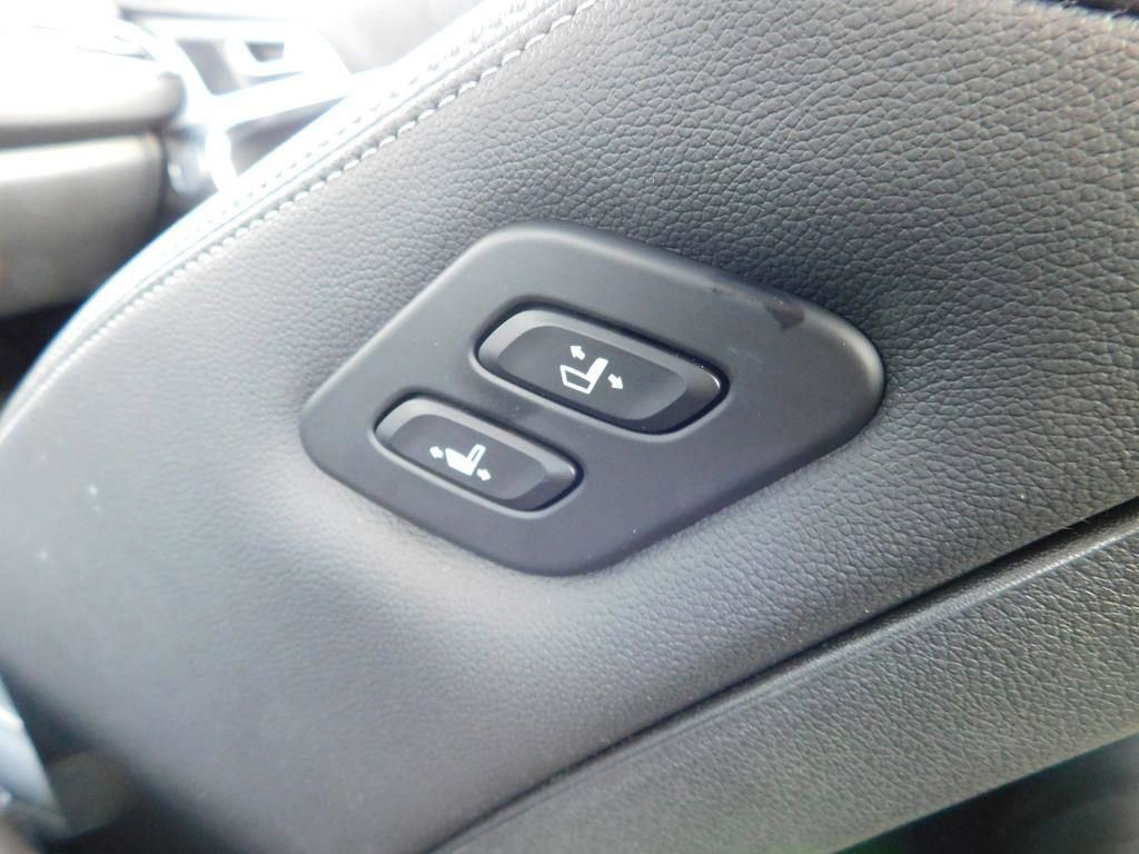 Used 2026 Genesis G70 2.5T Prestige image 18