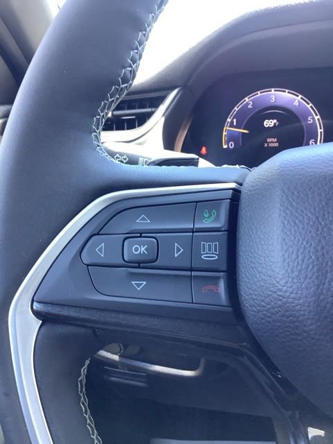 Certified 2023 Jeep Grand Cherokee Altitude AWD/4WD image 17