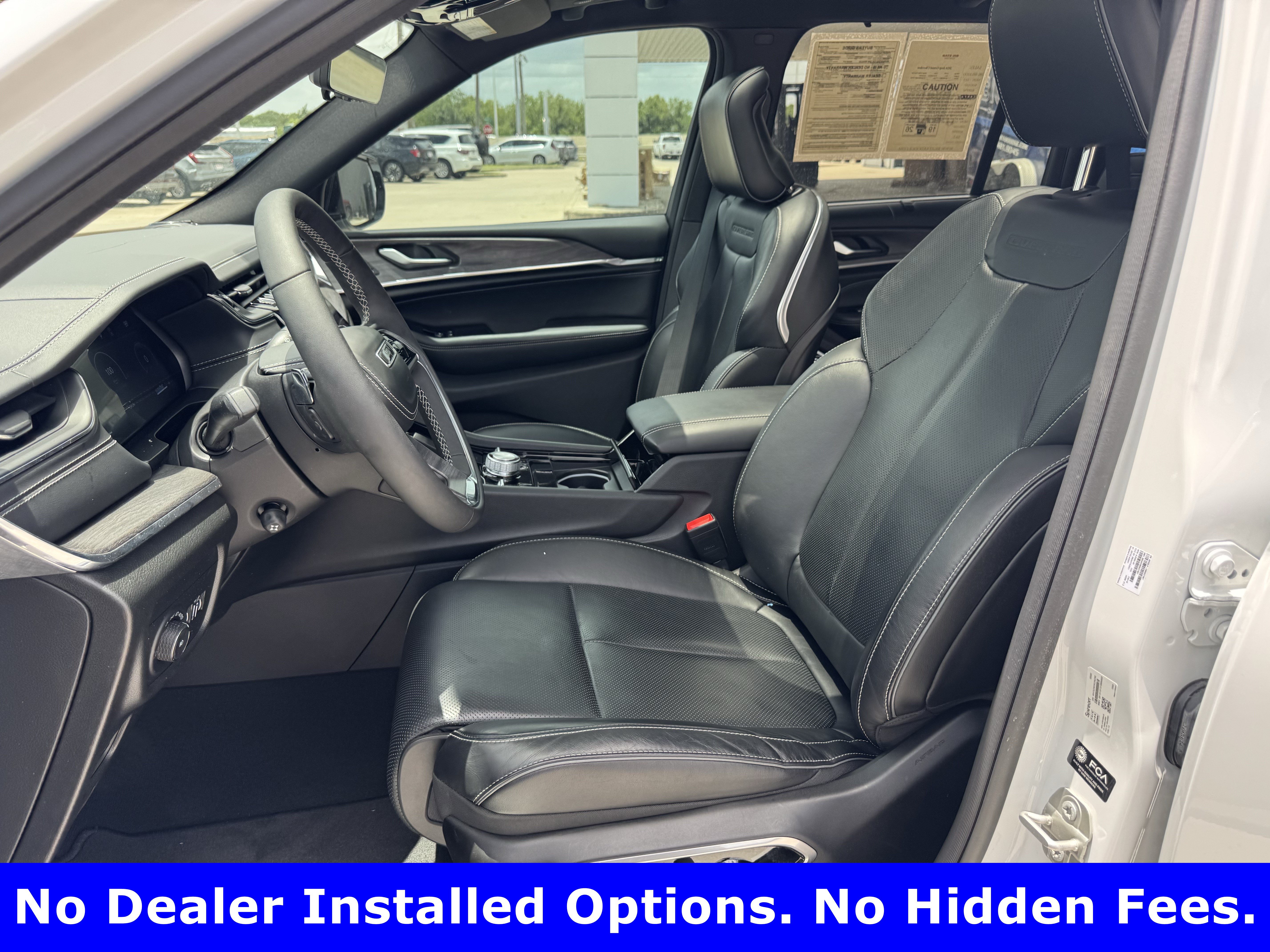 Used 2024 Jeep Grand Cherokee Overland w/ Luxury Tech Group IV AWD/4WD image 25