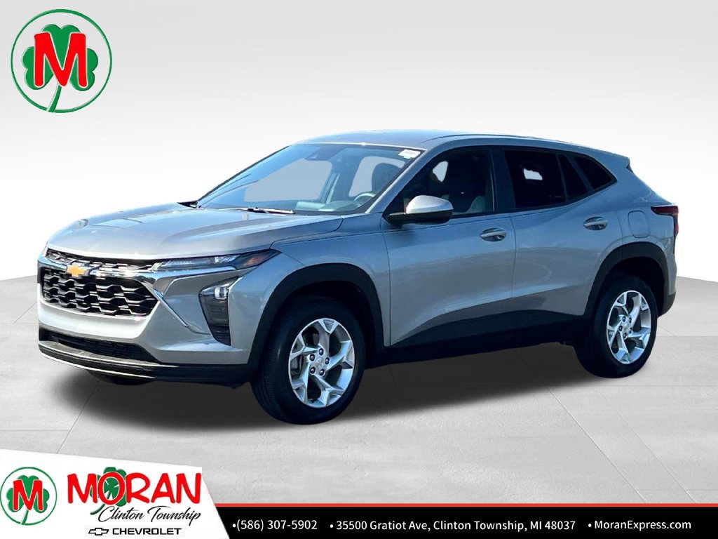 Used 2025 Chevrolet Trax LS w/ LS Convenience Package