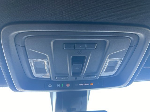 Used 2023 Chevrolet Silverado 2500 High Country w/ Safety Package II image 25