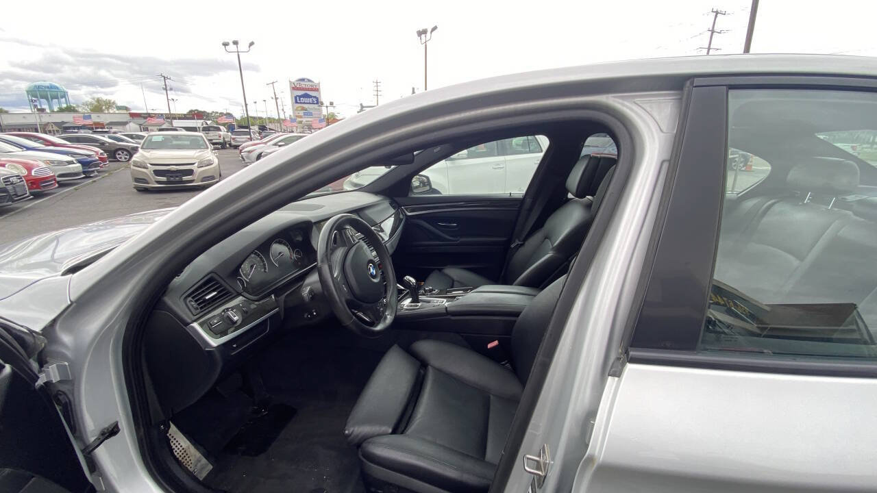 Used 2013 BMW 550i Sedan RWD image 4