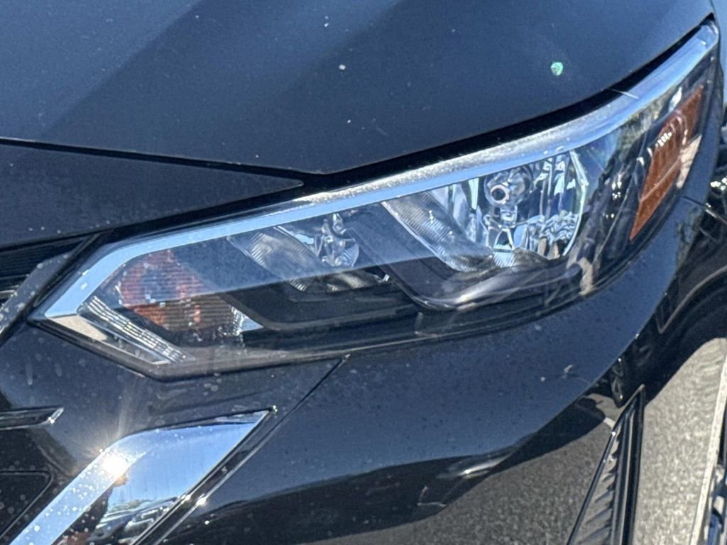Certified 2025 Nissan Sentra S FWD image 10