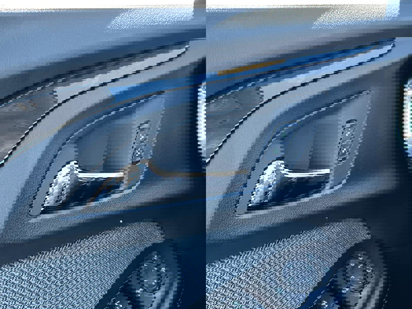 Certified 2023 Chevrolet TrailBlazer LT w/ Convenience Package AWD/4WD image 23