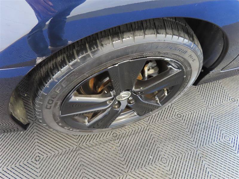 Used 2016 Lexus GS 200t RWD image 8