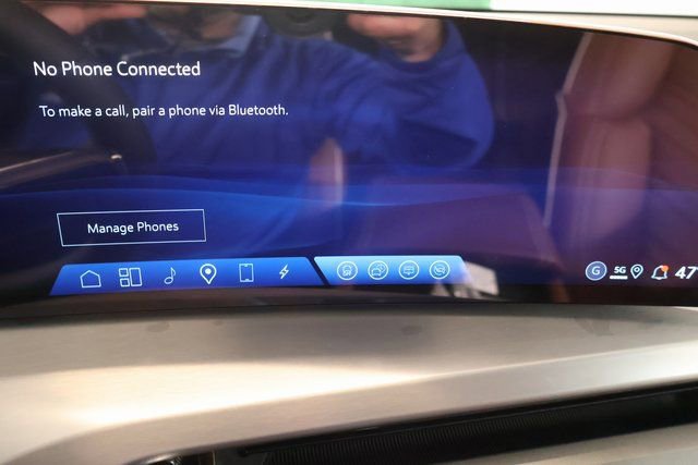 New 2026 Cadillac Vistiq Platinum image 23